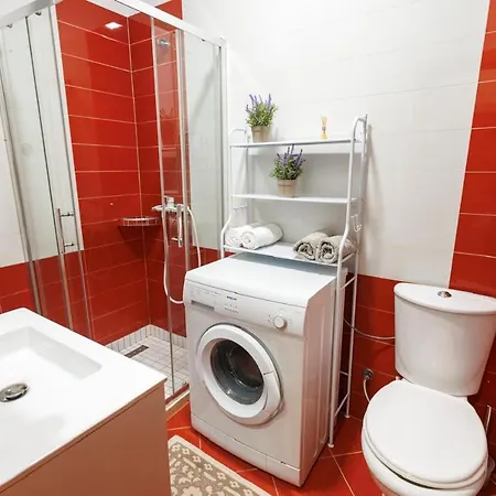 アパート Summer Vibes ゴーレム