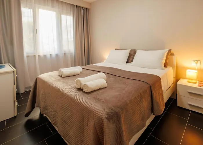 Summer Vibes * Golem (Tirana)