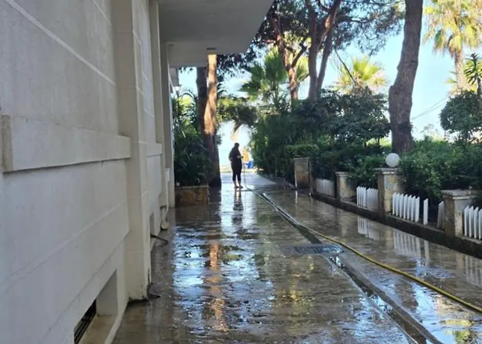 Summer Vibes Apartment Golem (Tirana)